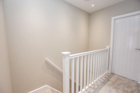 3 bed House - Terraced for Rent - Photo 2