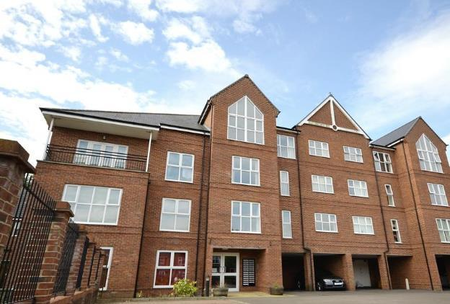 2 bedroom flat to rent - Photo 2