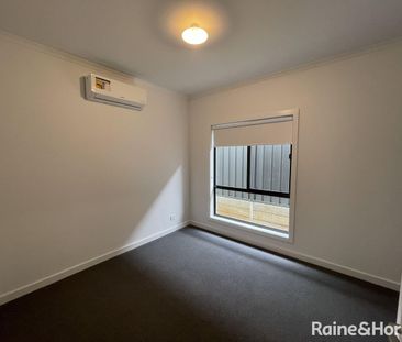 Modern Living in Mount Barker! - Photo 6