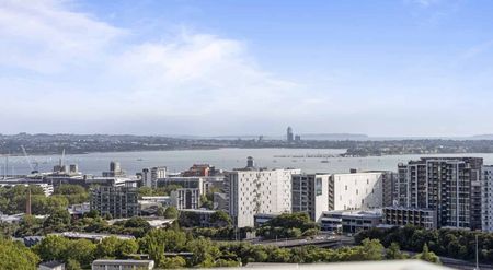 Highgate Haven - Photo 2