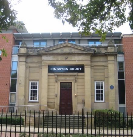 2 bedroom Flat To Let - Photo 4