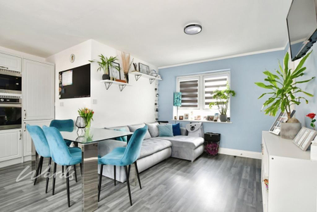 1 bedroom apartment to rent - Photo 4