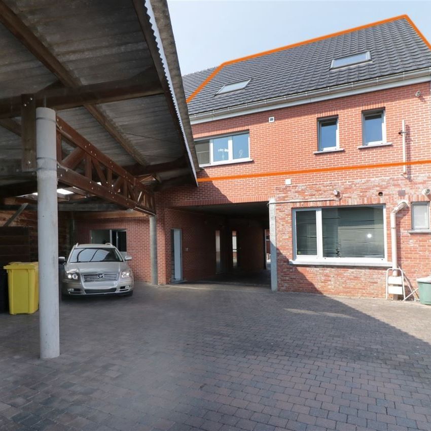 Ruime duplex met 3 slpk. en carport in centrum Zichem - Photo 1