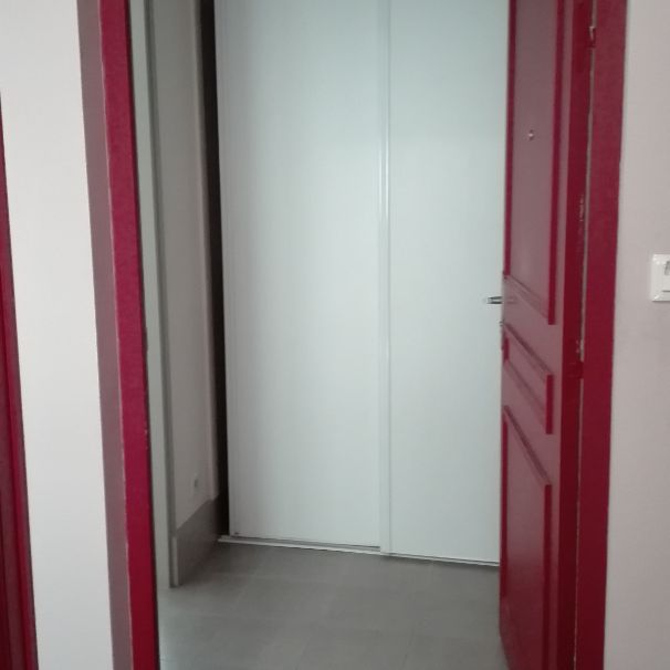 Joli T2 Quartier proche cathédrale - Photo 1