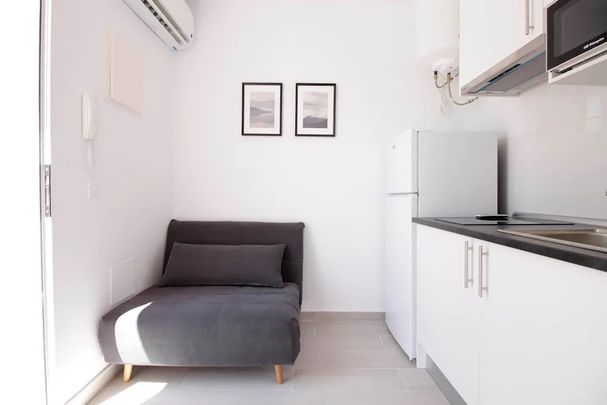 Calle de Santoña, Madrid, Community of Madrid 28026 - Photo 1