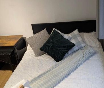 House share to rent - Photo 1