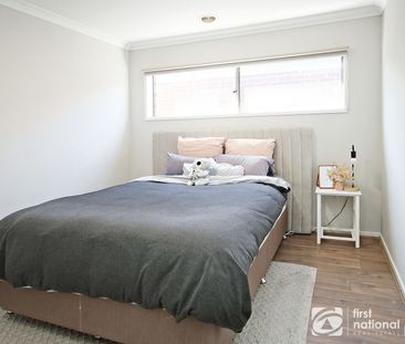 Well-Maintained Family Home in Prime Location - Photo 4