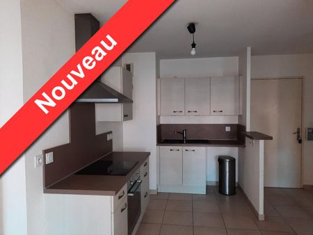 Location Appartement 2 pièces 38m² DRAGUIGNAN 83300 - Photo 4