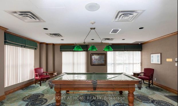 307 18 Concorde Place - Photo 1