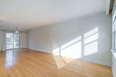 For Lease - 214 Churchill Avenue, Toronto, Ontario - Photo 2