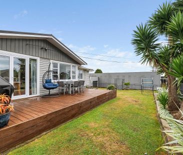 Charming 3BR Home in Upper Vogeltown - Photo 3