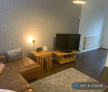 2 bedroom semi-detached house to rent - Photo 2