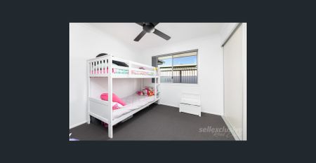 A Bongaree Family Home in a prime position Awaiting its new Occupants ! - Photo 3