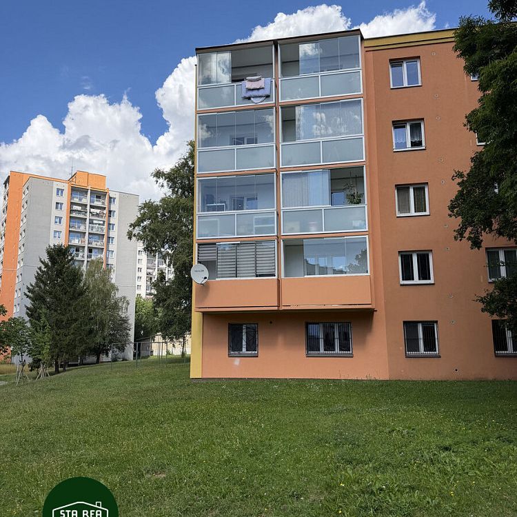 Pronájem bytu 3+1 54 m² - Photo 1