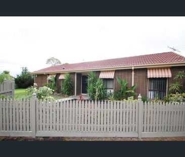 82 Eldorado Crescent, Meadow Heights, Vic 3048 - Photo 4
