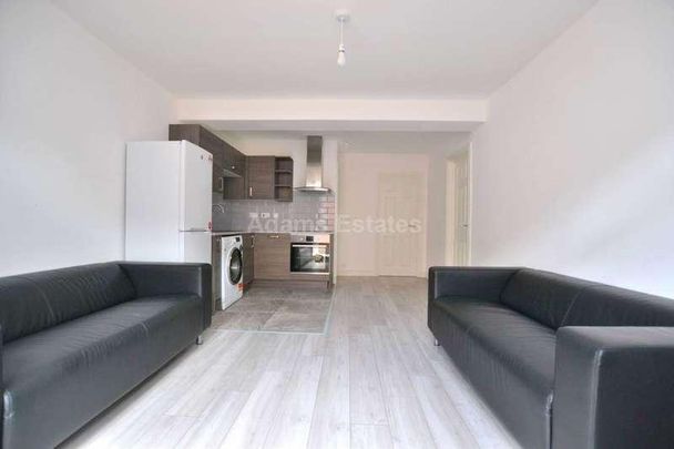 Park View Drive South, Reading, RG10 - Photo 1