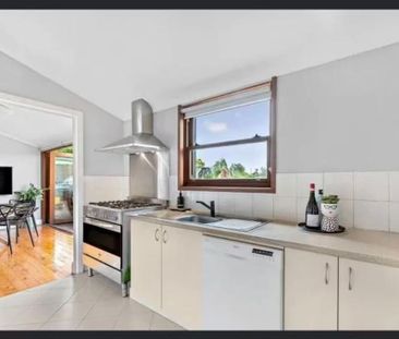 Four Bedroom Home - Photo 5