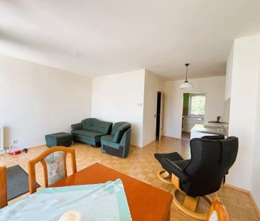 Gepflegte 3-Zimmer-Wohnung mit neuer Einbauküche, Freistellplatz un... - Photo 6
