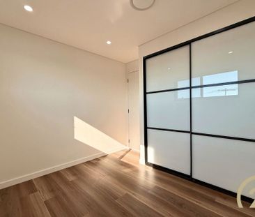 Brand New Five Bedroom, Duplex! - Photo 1