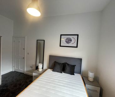 Haddon Road (Room 2), Burley, Leeds - Photo 2