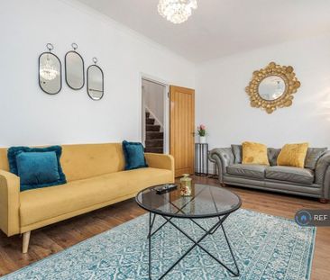 3 bedroom maisonette to rent - Photo 3