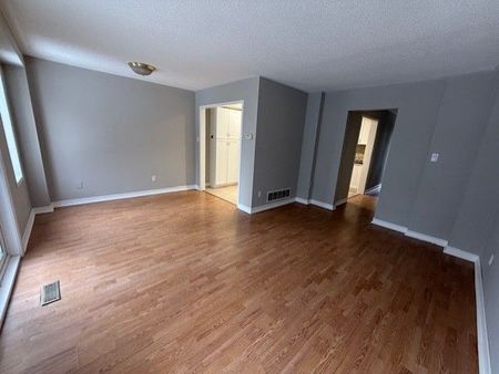 For Lease - 45 Potter Crescent, New Tecumseth, Ontario - Photo 2