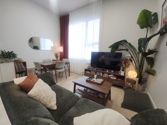 Condo semi-meublé d’une chambre à coucher avec bureau situé au 3e étage. - Photo 1