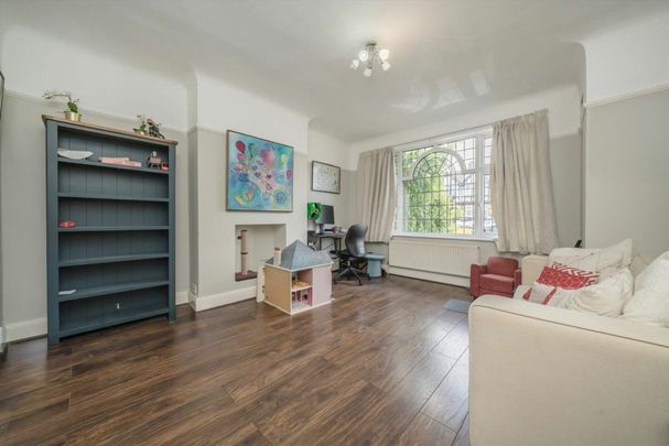 Clarendon Road, Ealing, W5 - Photo 1