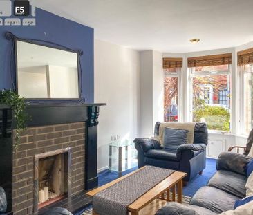 37 St Alban's Gardens, Stranmillis, Belfast, BT9 5DR - Photo 1