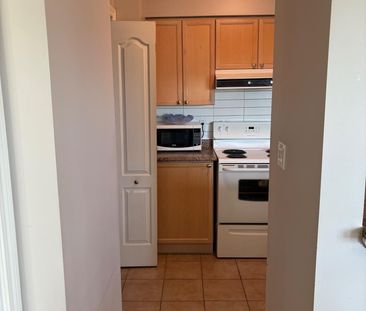 For Lease - 2088 Lawrence Avenue Unit# 908, Toronto, Ontario - Photo 1