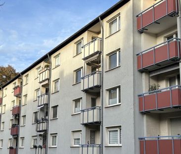 Bei VIVAWEST die Sonnenstrahlen auf dem eigenen Balkon genießen. - Foto 1