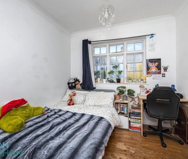 4 bedroom terraced house to rent - Photo 4