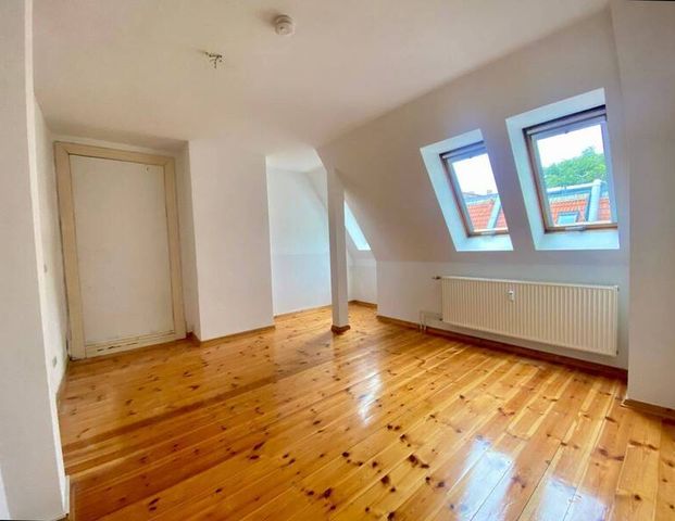 Drei- Zimmer in P-Berg - Unbefristet - - Foto 1