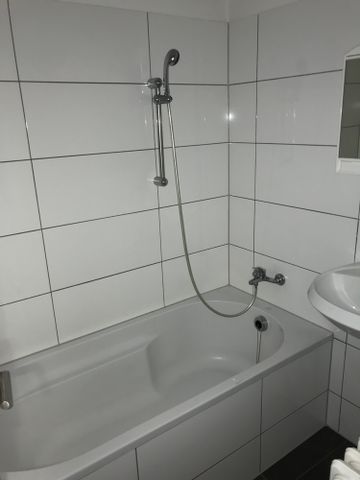 ZUHAUSE – Große 2 Zimmer Wohnung mit Aufzug + Balkon - Photo 5