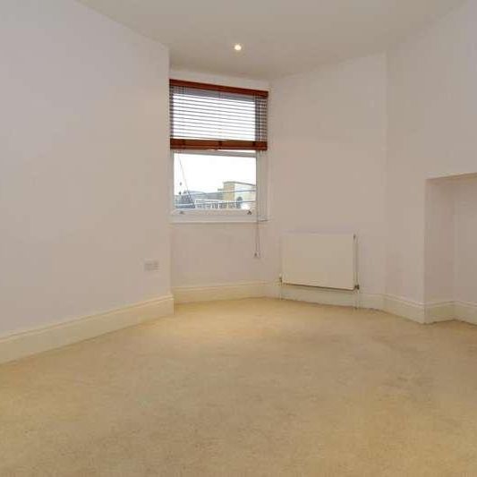 George Street, Richmond, TW9 - Photo 1