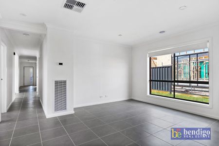 Modern Comfort and Family-Friendly Design in Huntly - Photo 3