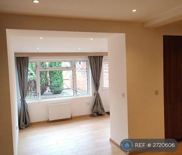 4 bedroom terraced house to rent - Photo 4