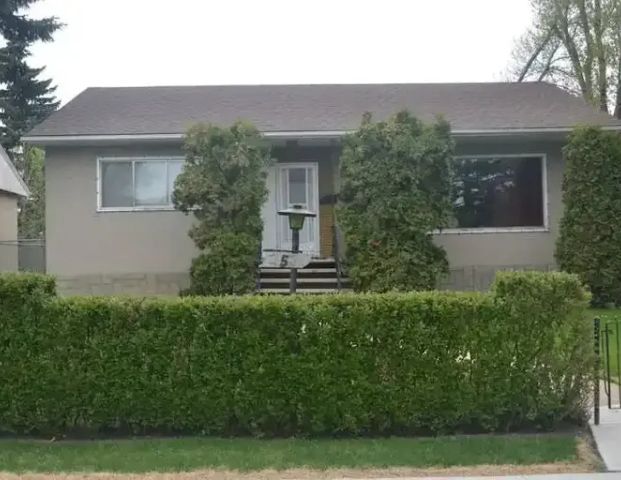 Woodcroft/Westmount 3 Bedroom Mainfloor | 11532 135 Street Northwest, Edmonton - Photo 1