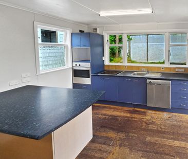 4-Bedroom Home in Johnsonville - Photo 5