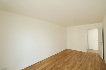 *ERSTBEZUG* Moderne 4-Zimmer Neubauwohnung mit Terrasse & eigenem Gartenanteil - Ideal für Familien! - Photo 2