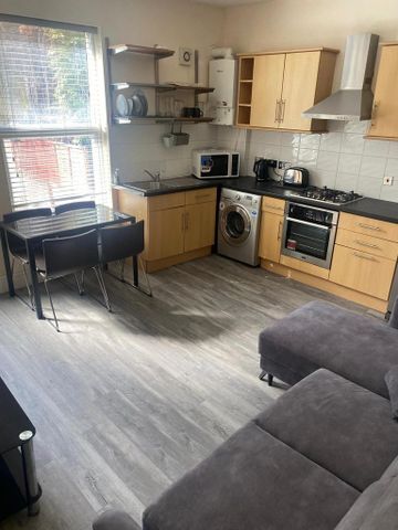 4 bedroom house to rent - Photo 4