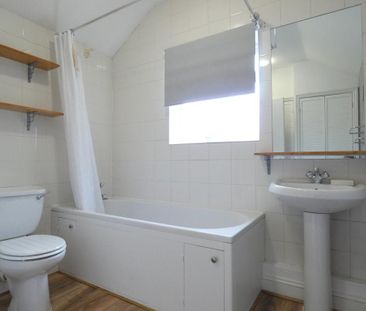 1 bedroom ground floor flat to rent - Photo 1