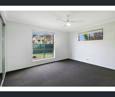 11 Moana Cr, Birkdale, Qld 4159 - Photo 4