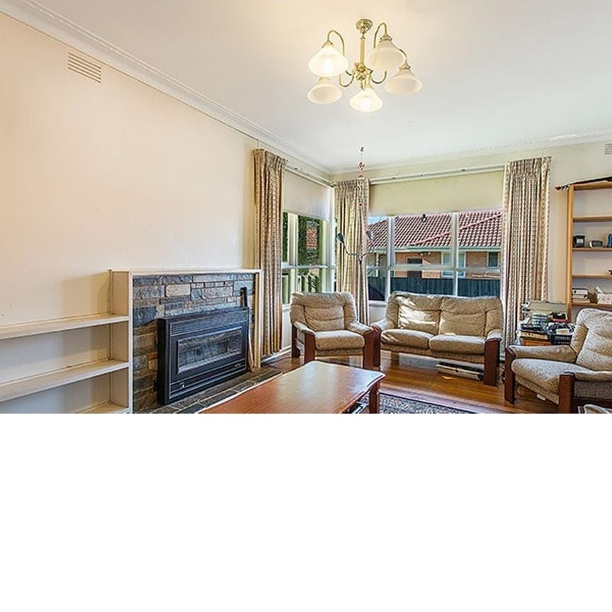 Well Located Family Home! - Photo 1