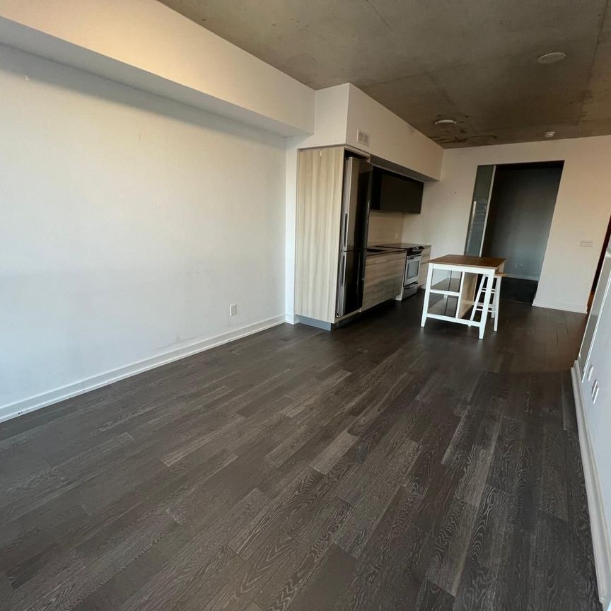 For Lease - 1190 Dundas Street Unit# 422, Toronto, Ontario - Photo 1