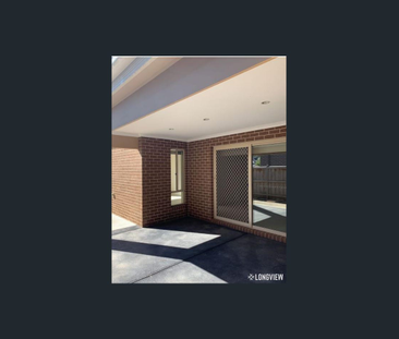 SPACIOUS FAMILY HOME IN A CONVENIENT LOCATION - Photo 5