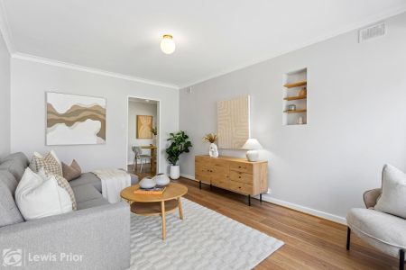 Charming Low-Maintenance Unit in Prime Pasadena Location - Photo 3