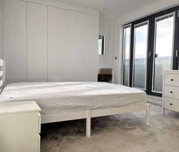 Kings Road, Swansea, SA1 - Photo 4