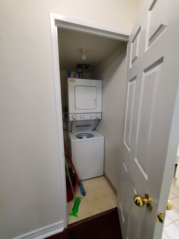 For Lease - 256 Doris Avenue Unit# 1011, Toronto, Ontario - Photo 3