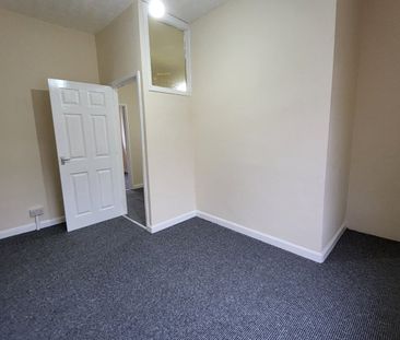 3 Bed Terraced House, Spreadbury Street, M40 - Photo 6
